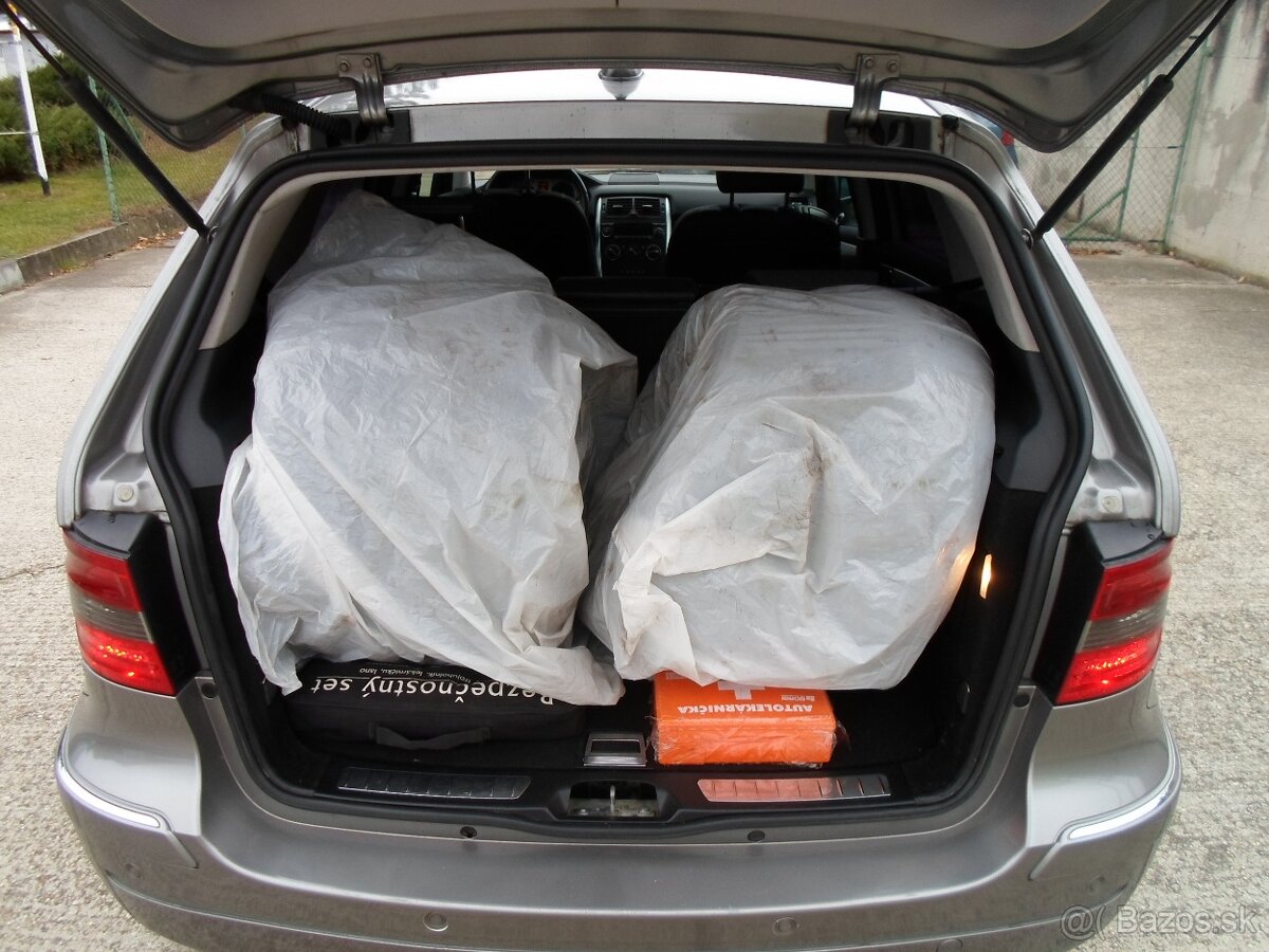 Mercedes-Benz B trieda 200 CDI 103kW automat,koža,klima,temp - 9