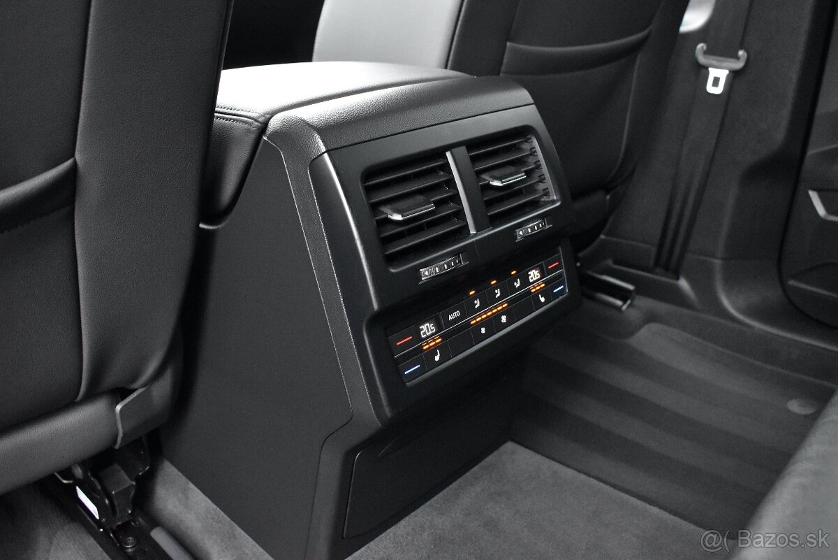 VW Touareg 3.0TDi V6 4Motion 110 000 KM ///ODPOČET DPH/// - 9