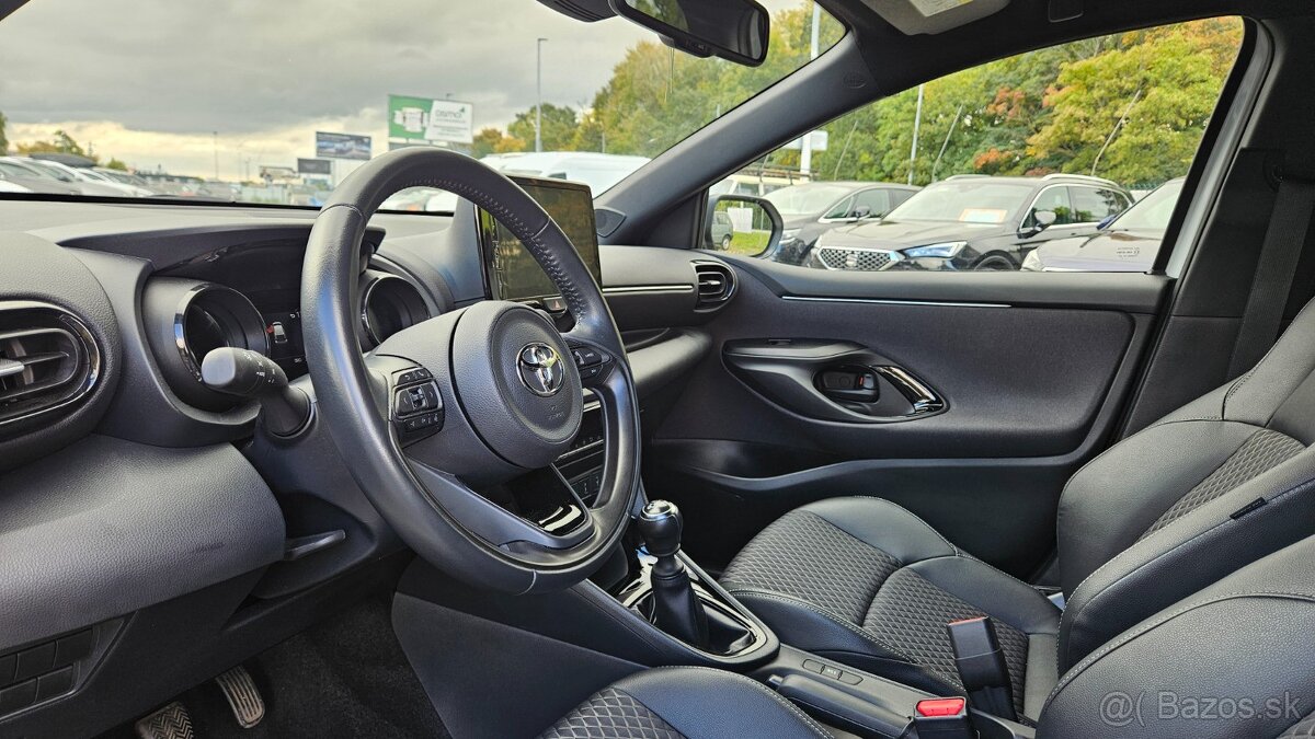 Toyota Yaris 1.5 Dynamic Force SELECTION STYLE 125k - 9