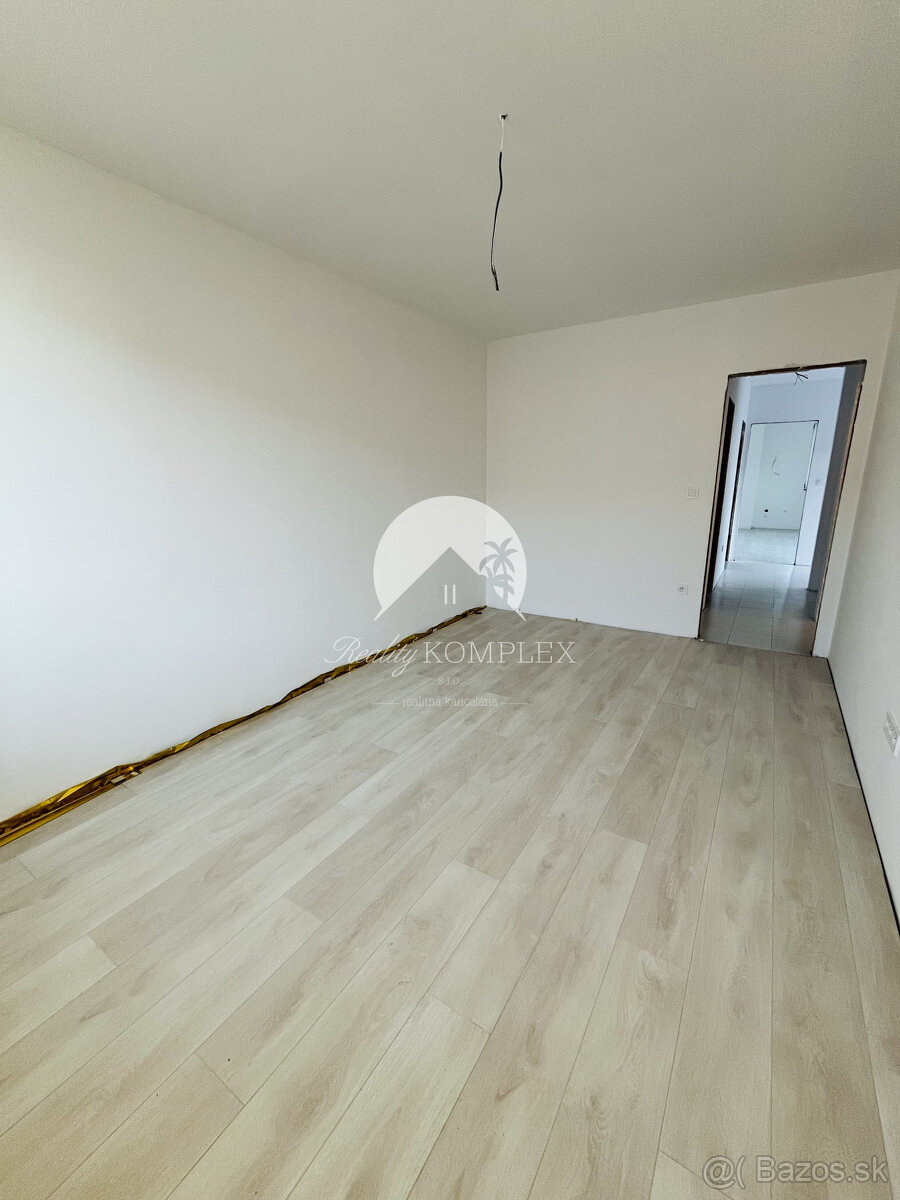 Reality KOMPLEX s.r.o., Vám ponúka na predaj moderný 3-izbov - 9