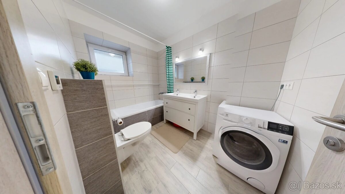 Na predaj rodinný dom v Nitrianskej Blatnici pri Piešťanoch - 9