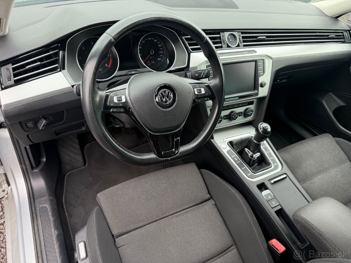 Volkswagen Passat Variant 2.0 TDI 190k BMT Highline - 9
