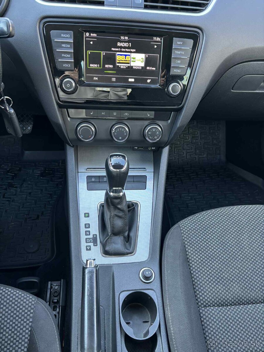 Škoda Octavia Combi 1.6 TDI 110k Ambition DSG/7 - 9