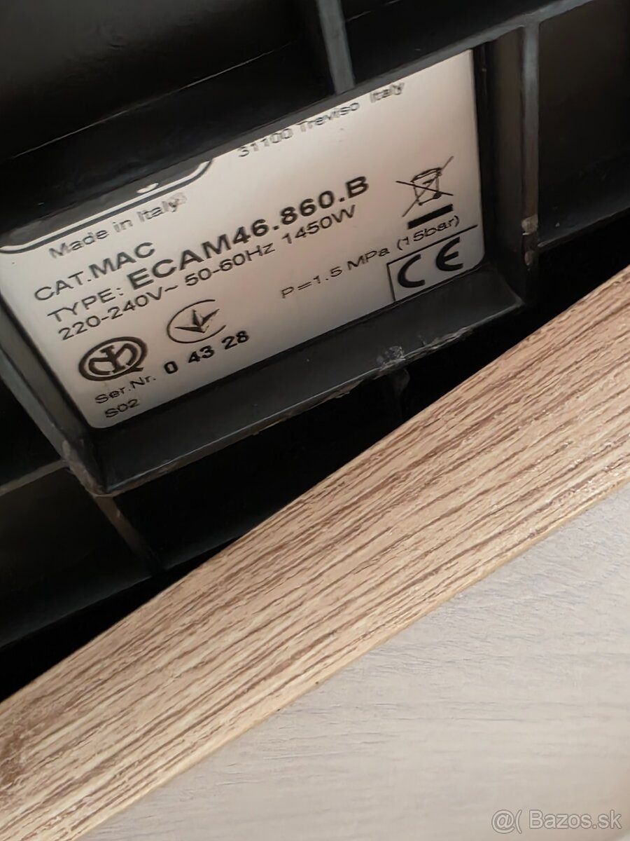 DELONGHI ECAM 46.860 B Kavovar - 9