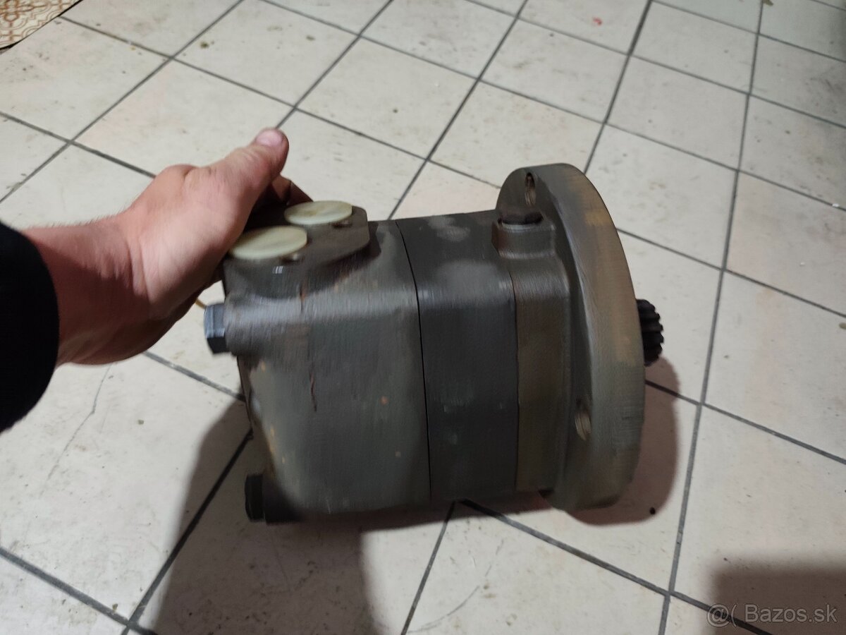 Danfoos hydrolic motor - 9