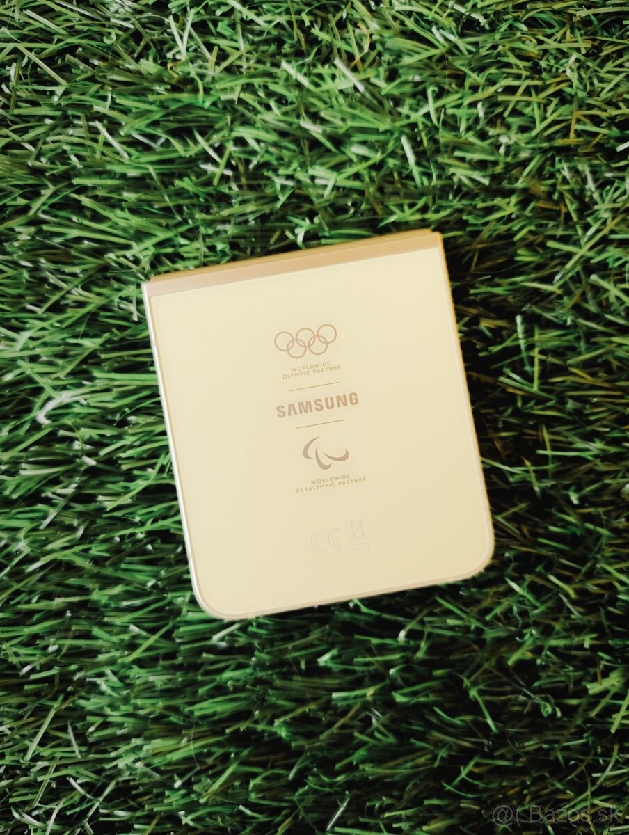 NOVÝ Samsung Galaxy Z Flip6 5G 12GB/512GB ( Limit - 9