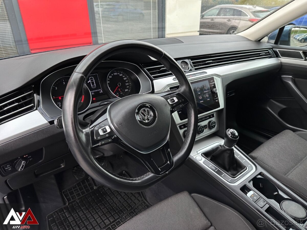Volkswagen Passat 2.0 TDI Comfortline, Pôvodný lak, SR - 9