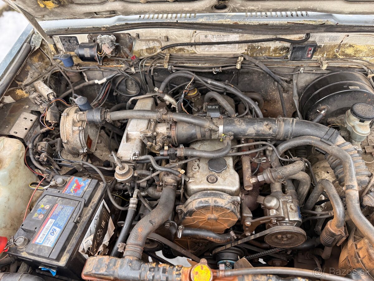 Isuzu trooper 2.6i - 9