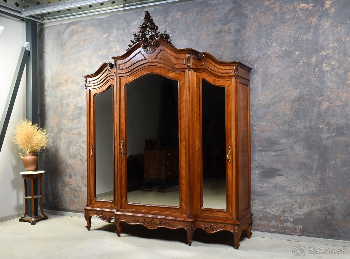 STAROŽITNÁ SKRIŇA - 9