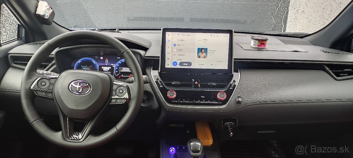 Toyota Corolla cross 1,8 benzín hybrid 2026 - 9