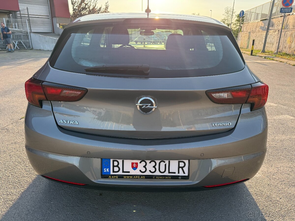Opel Astra 1.4 T 92kW 1. majiteľ 110tkm serv kniha - 9