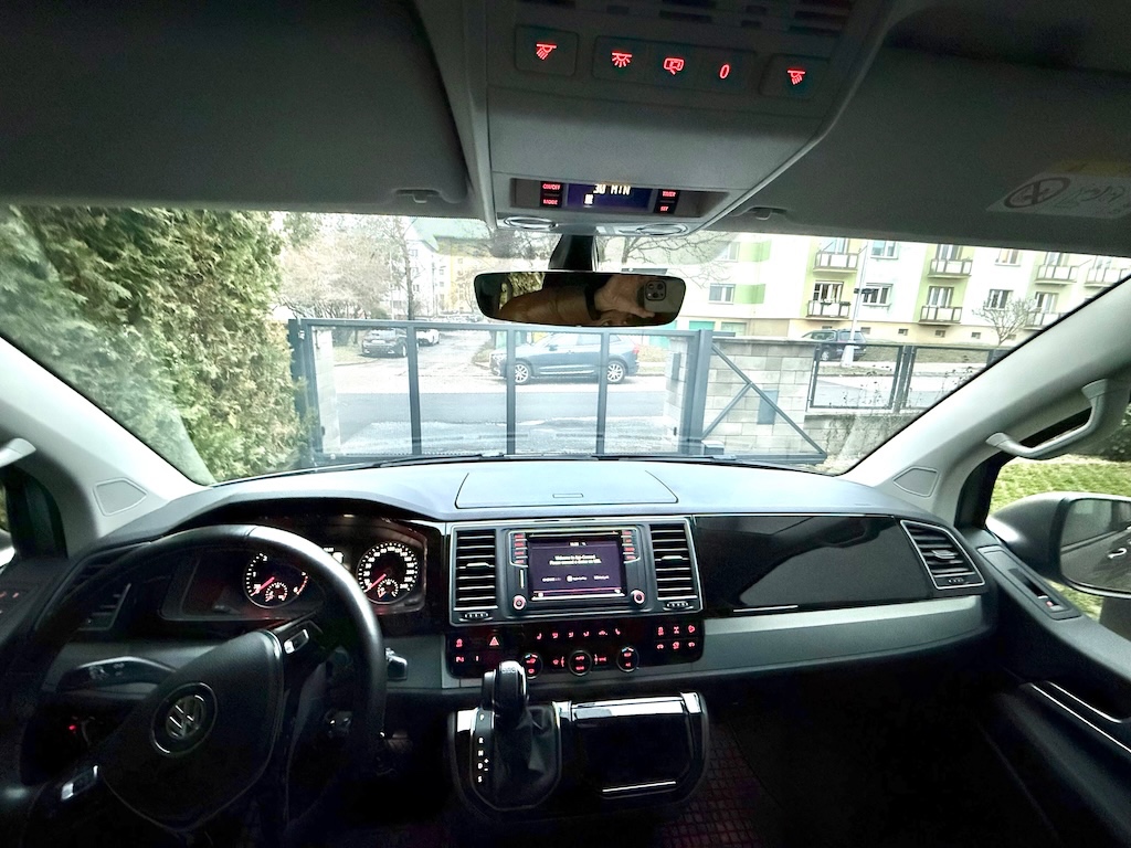 Volkswagen Multivan 2.0 TDI Highline 4M DSG 150kW A7 - 9