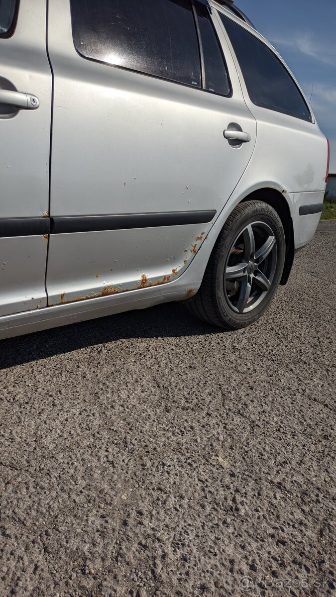 Škoda Octavia II - 9