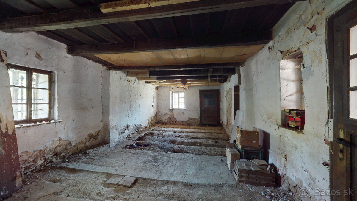 GAZDOVSKÝ DOM VHODNÝ NA CHALUPU - 9