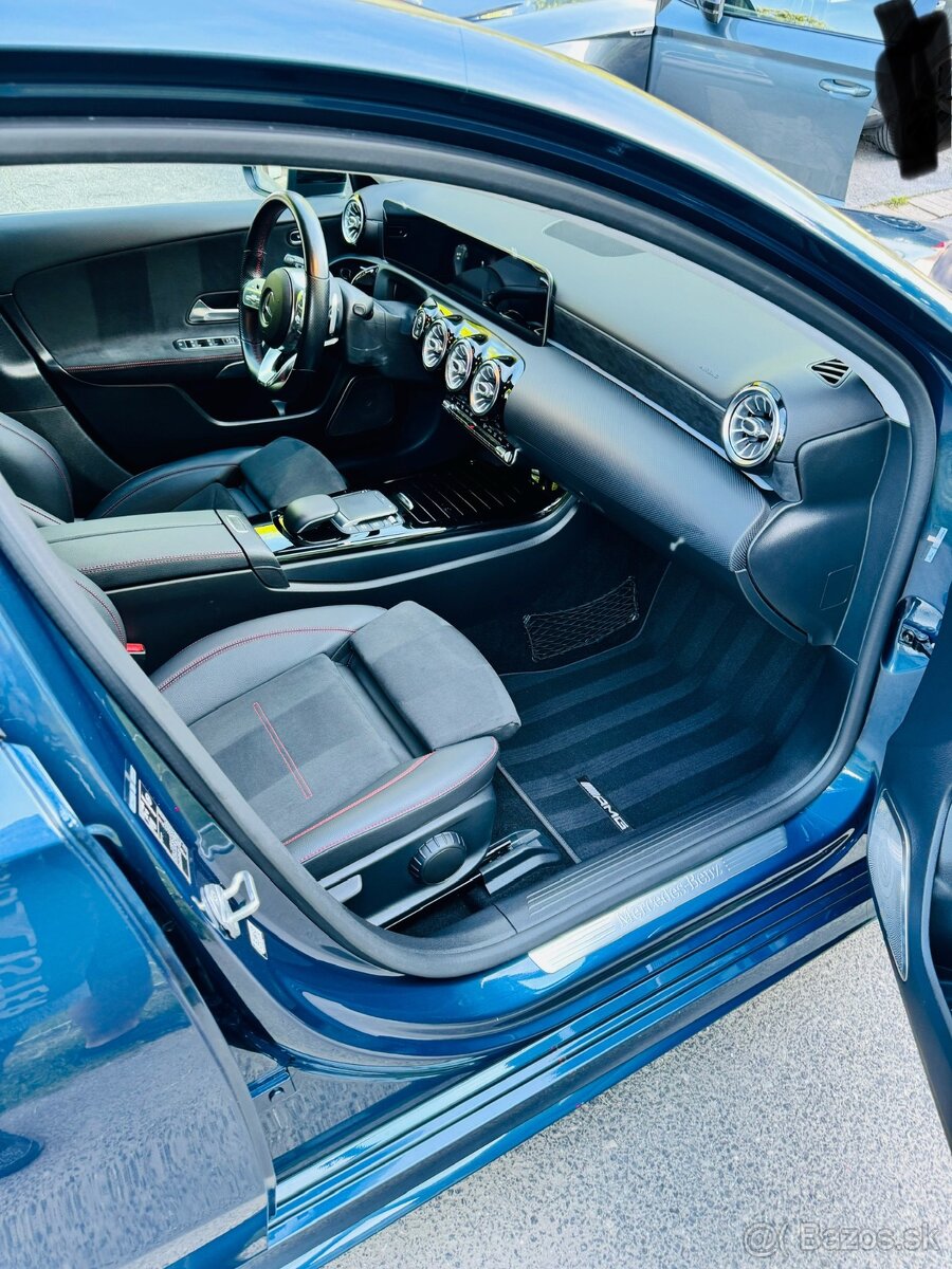 Mercedes Benz A - 9