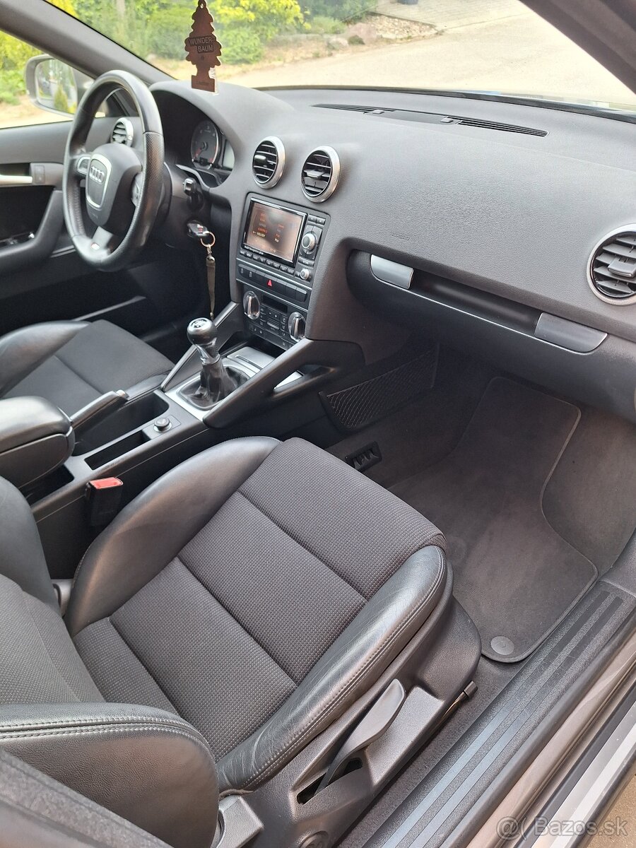 Audi A3 2.0 TDI S-Lline - 9