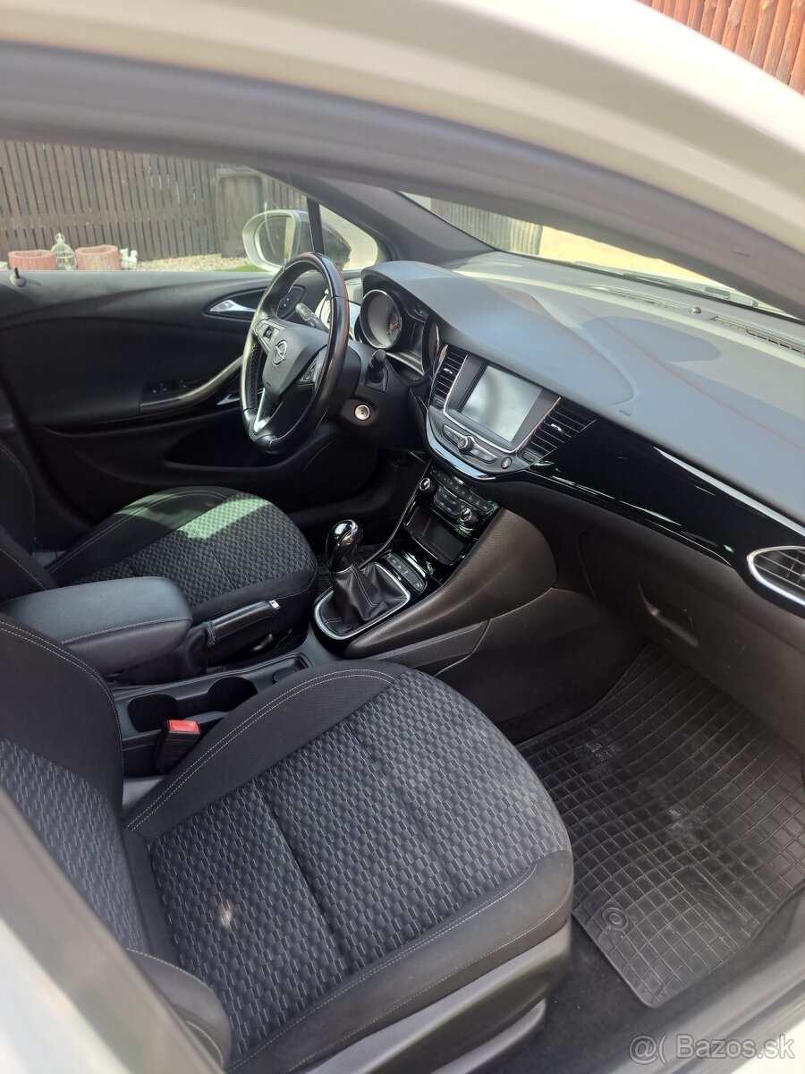 Opel Astra k - 9
