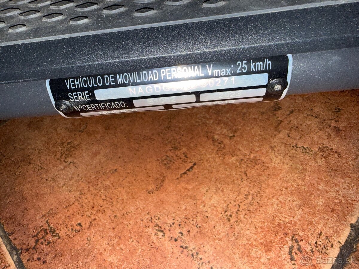 Ninebot Kickscooter F2 kolobežka - 9