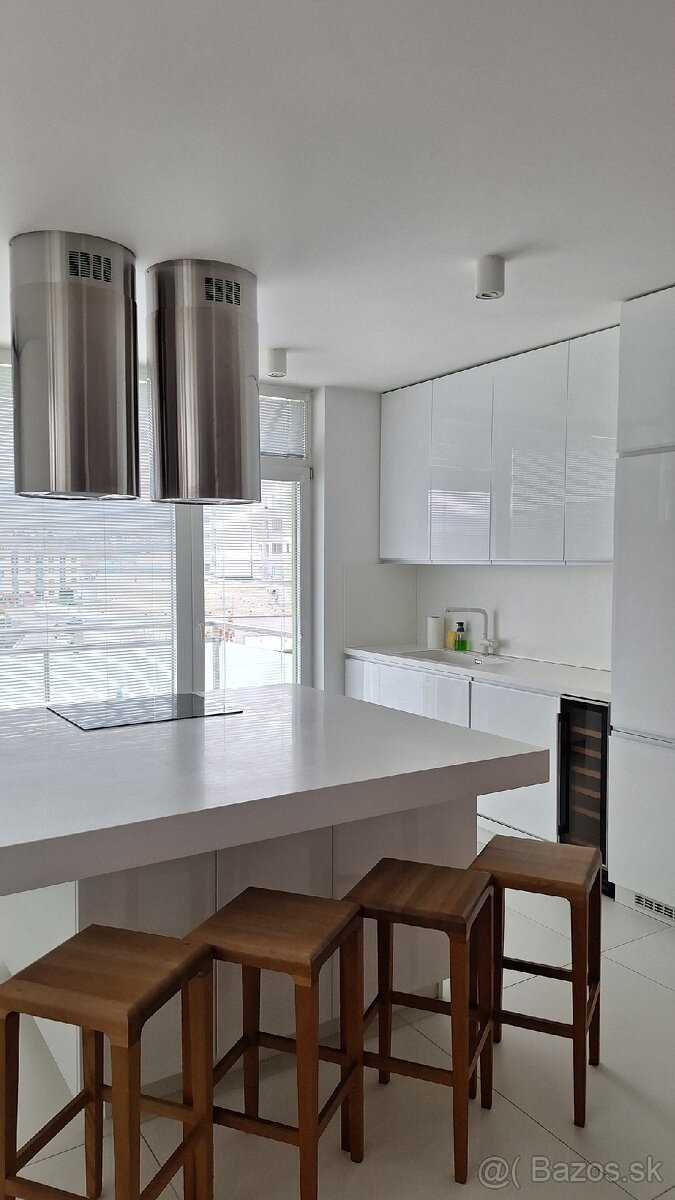 Prenajmem 3 izbový byt /RUBICON - Dvory Púchov/ - 9