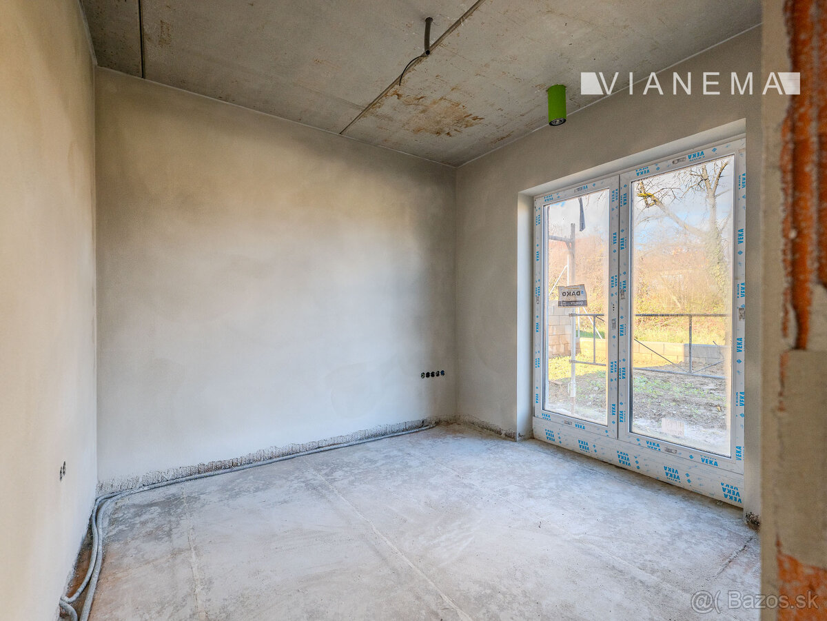 IBA U NÁS Na predaj 4i rodinný dom, Dvorec, 572m2, BNB - 9