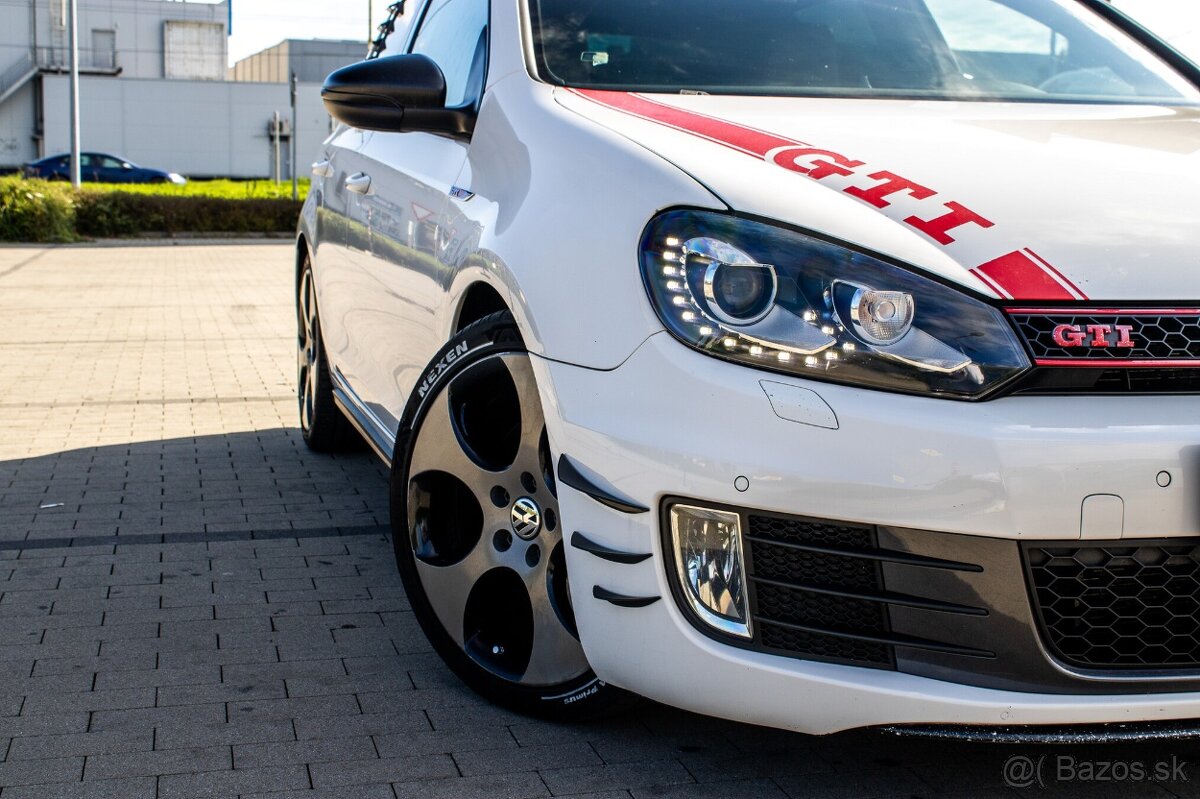 VW Golf GTI 2.0TSI - 9