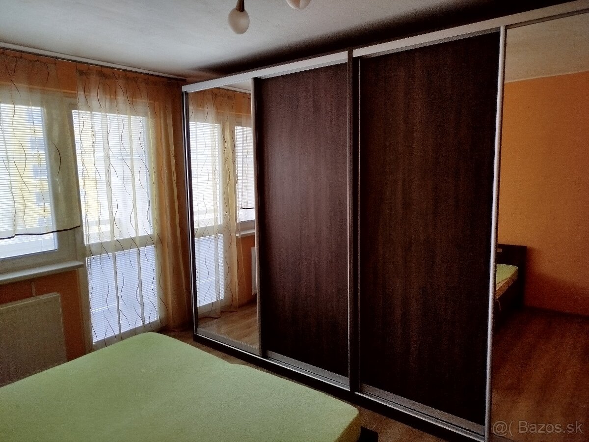 Prenajom 3 izbového bytu - 9