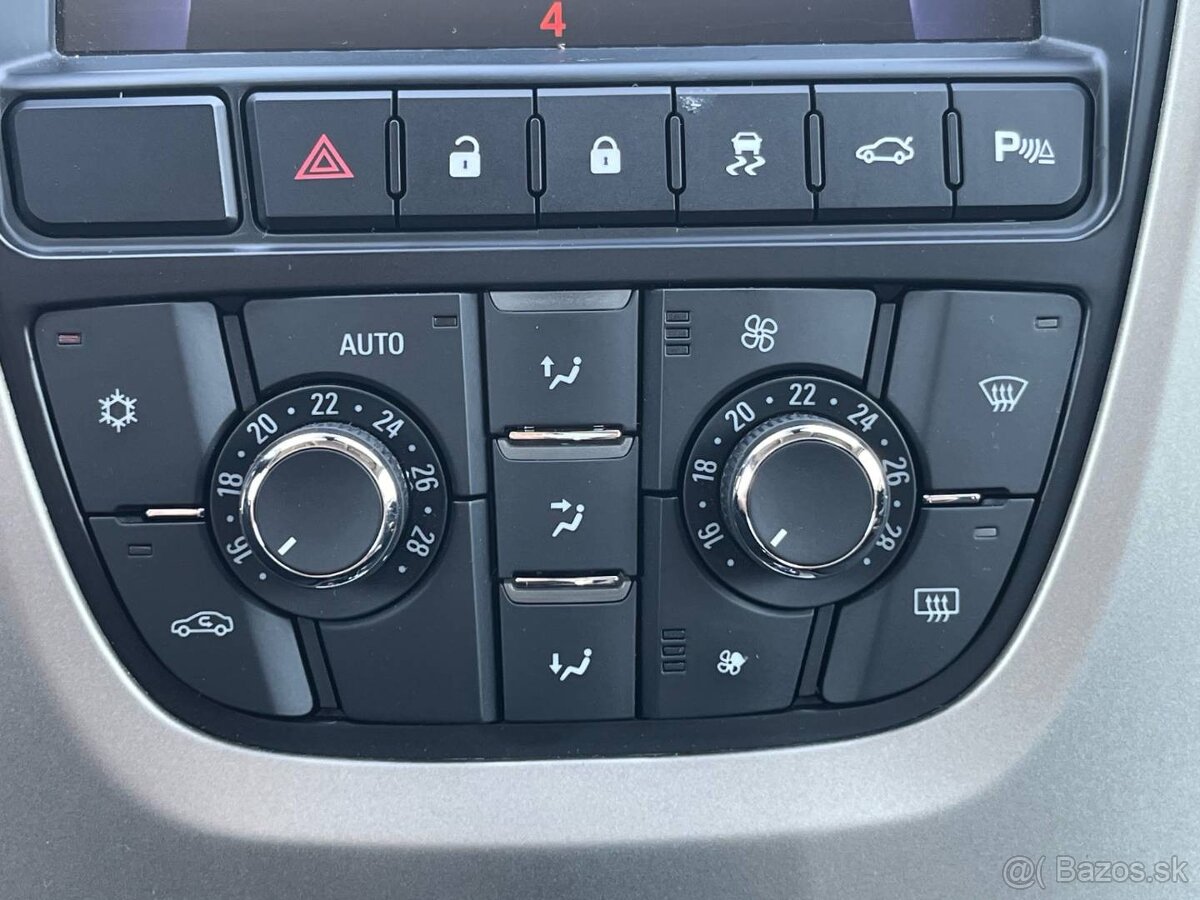 Opel Astra Sport Tourer ST 1.4 Turbo 140k Enjoy A/T - 9