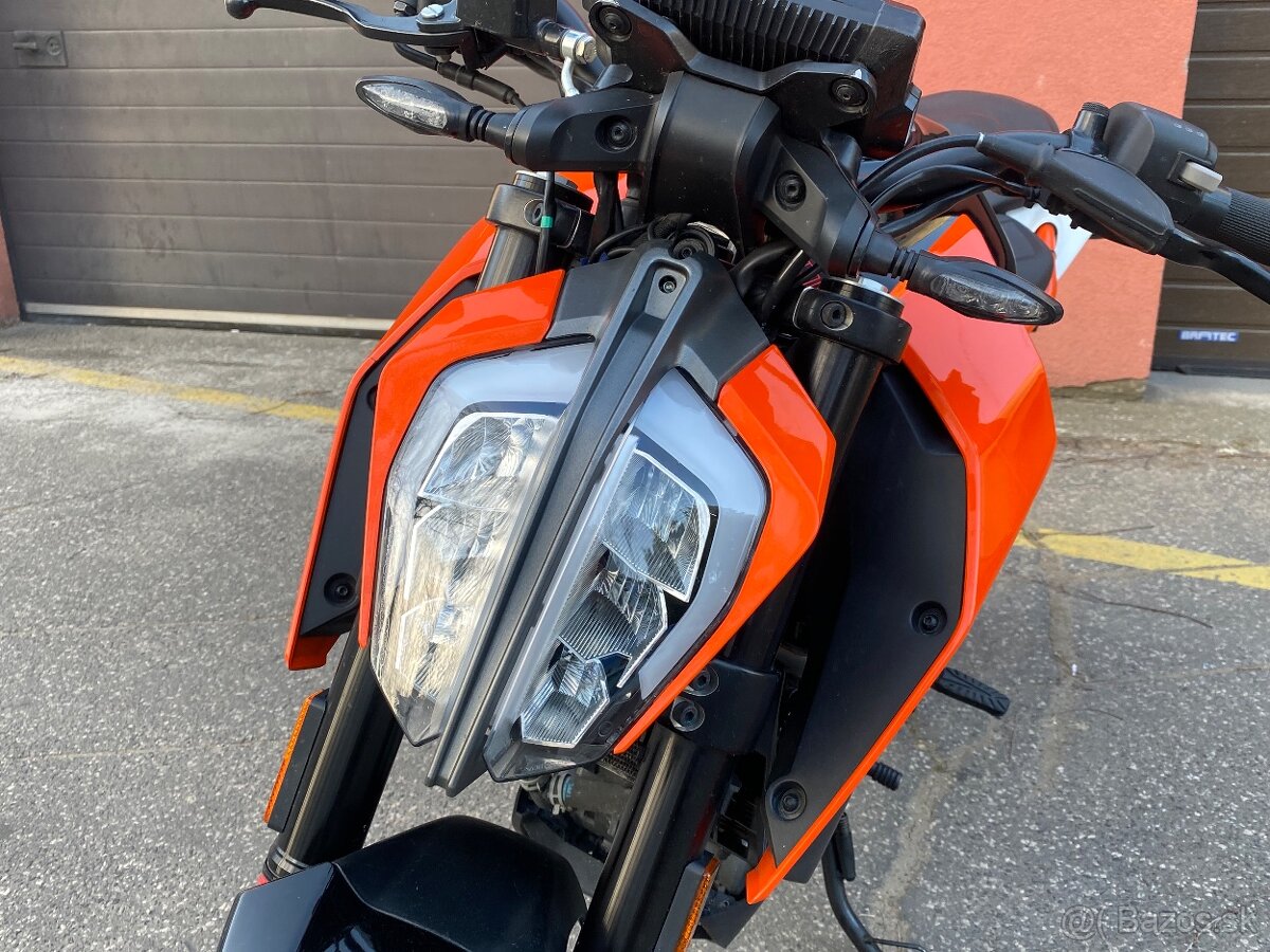 KTM Duke 125 - 9