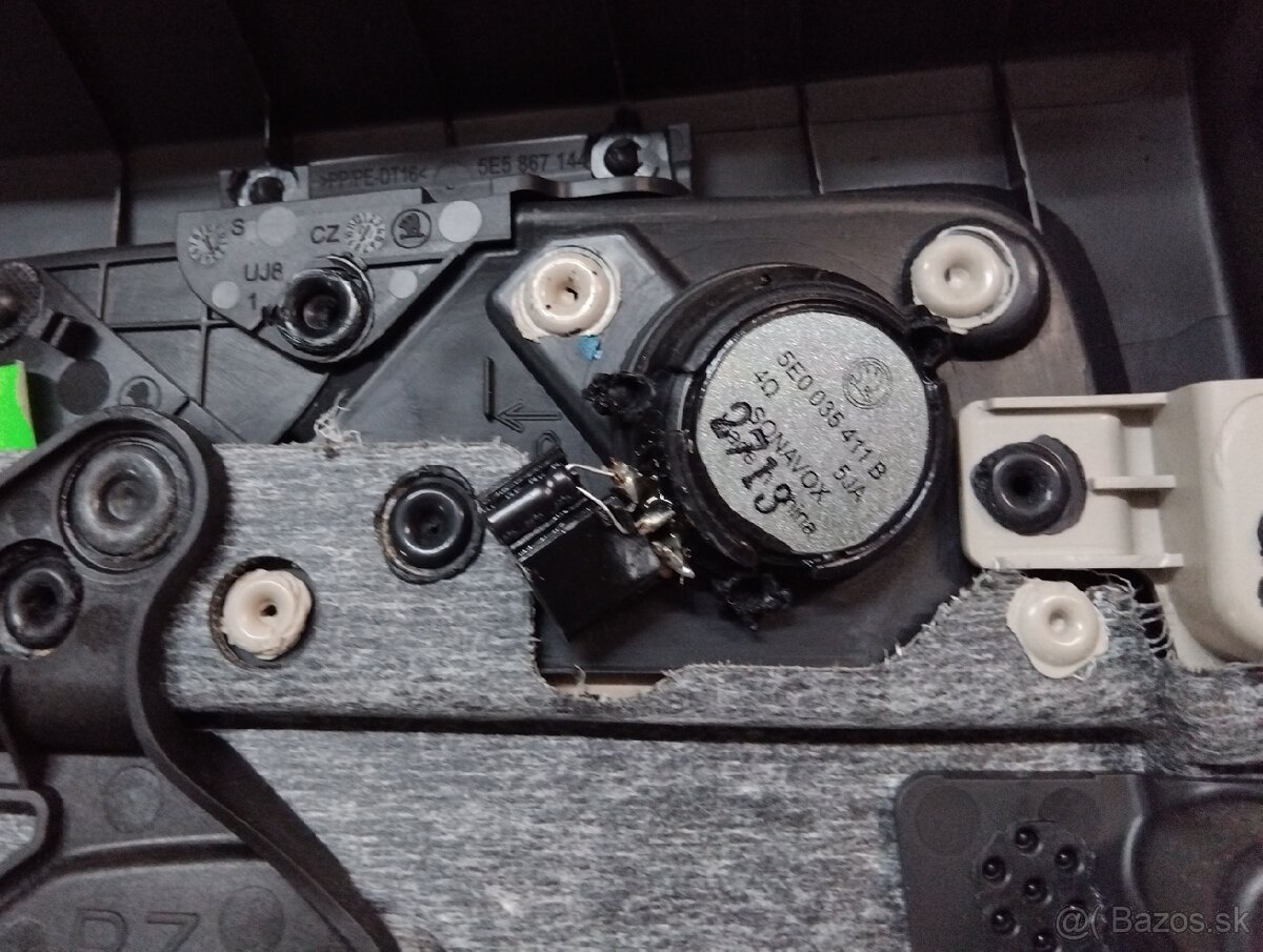 tapacír dverí Octavia 3 sedan - 9