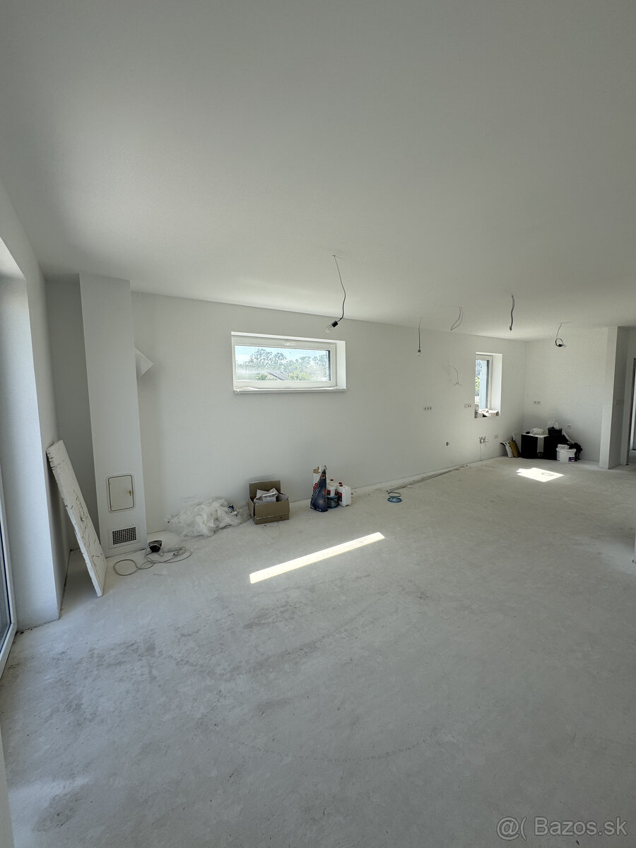 Prenájom - novostavba RD s 2 bytovými jednotkami, 102m2 úžit - 9