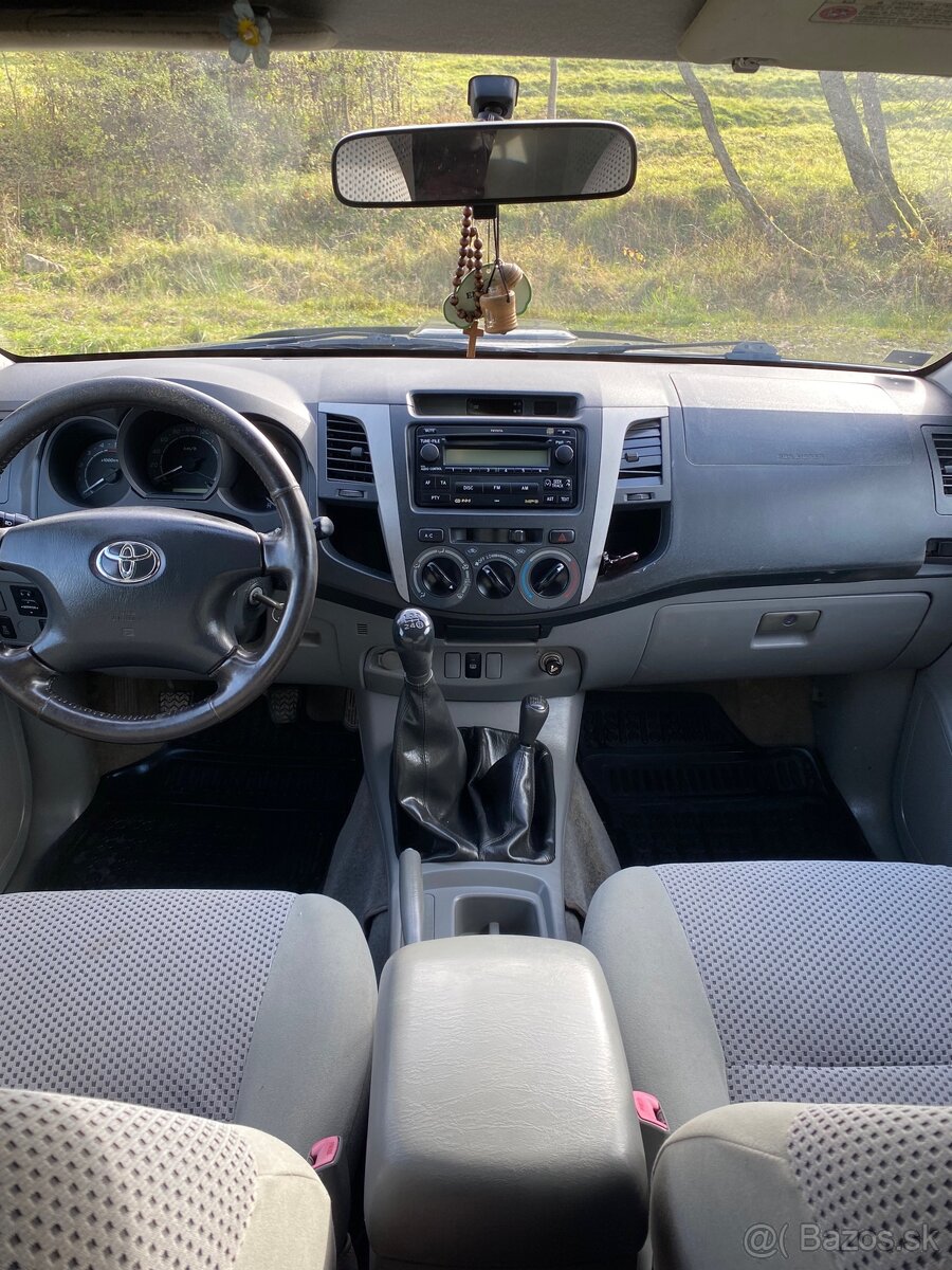 Toyota hilux 2.5 88kw - 9