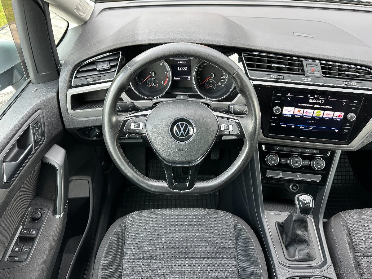 Volkswagen Touran 2.0 TDi M6, r.v.: 2021 - 9
