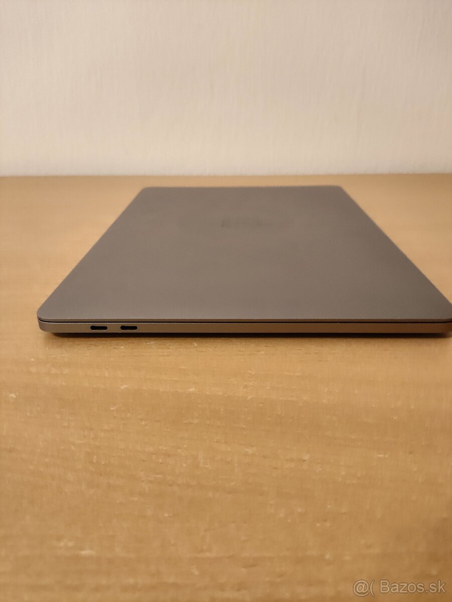 MacBook Pro 13 2018 | Core i5 • 8GB • SSD - 9