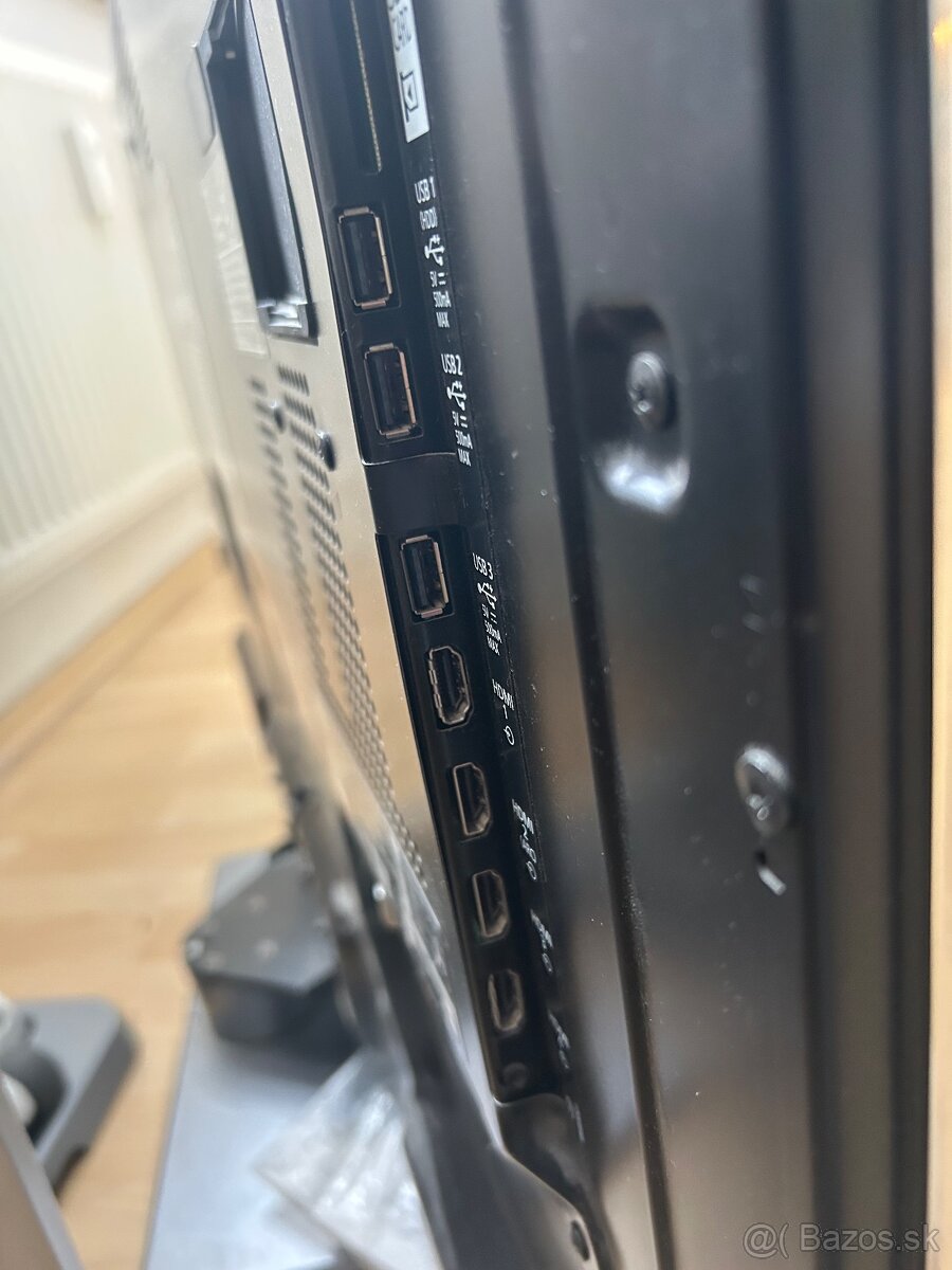 Panasonic TX-L42ET5E - 9