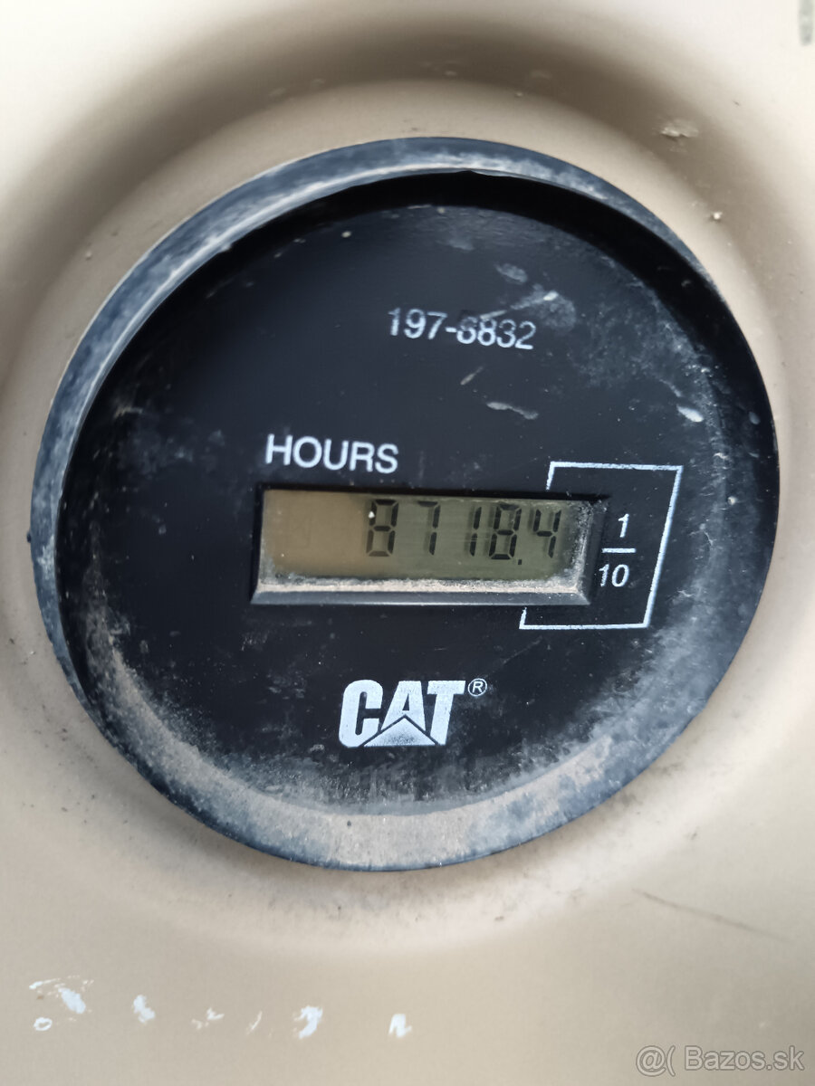 Pásový Bagr CAT 307 B - 9