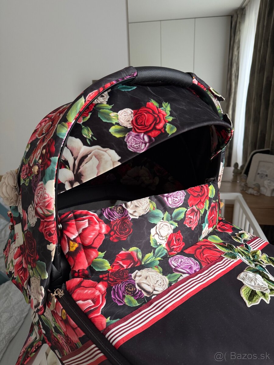 Vanička Cybex priam 4.0 spring blossom dark - 9