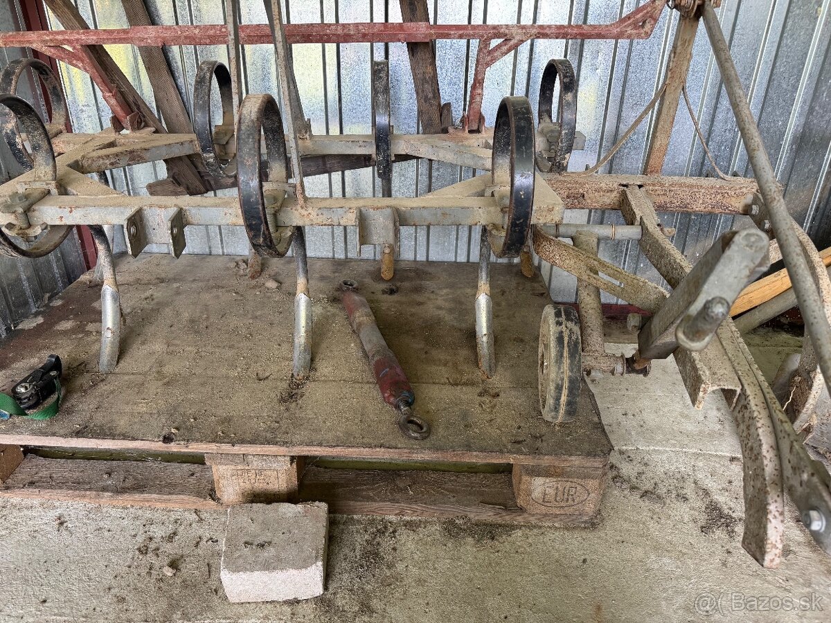 Malotraktor Škoda 1203 - 9