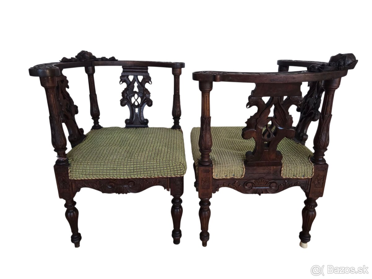 Starožitné drevené stoličky v renesančnom štýle - 9