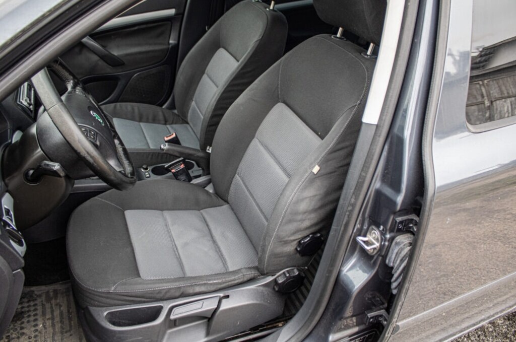 Škoda Octavia 2 z roku 2007 - 9