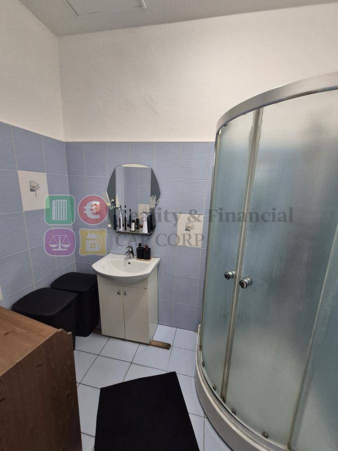 Predaj 3 izbový byt,84 m2,Nitra-centrum,vlastné parkovanie - 9