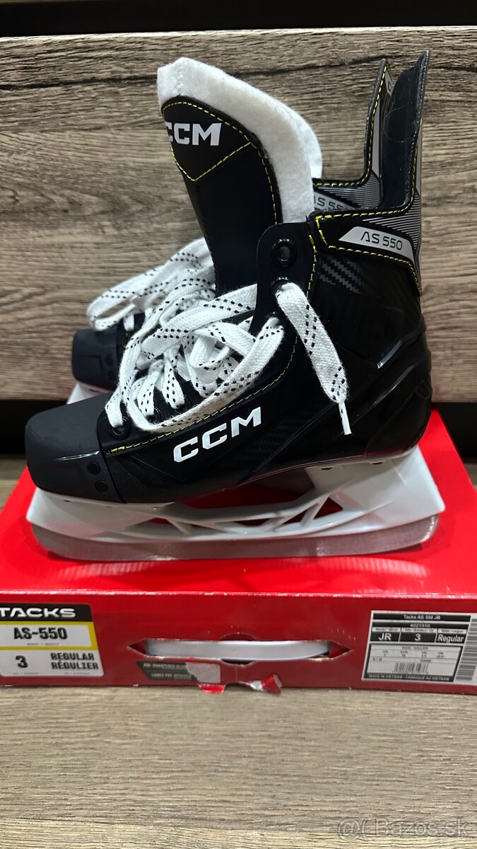 hokejove korcule CCM JR - 9