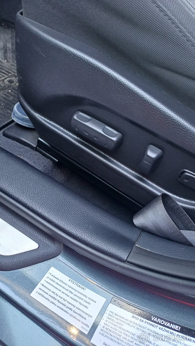 Hyundai i40 CW combi 1.7 CRDI AUTOMAT - 9