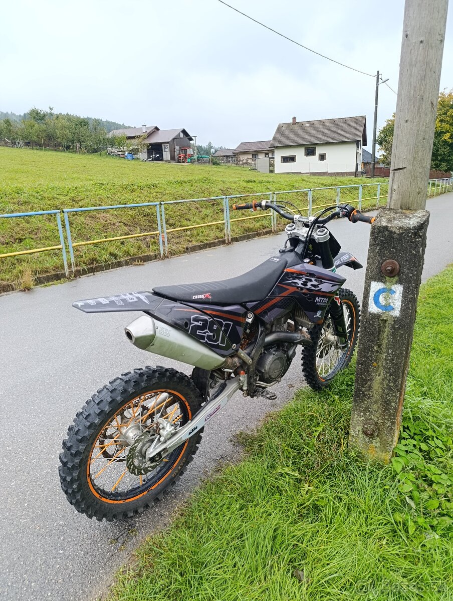 Predám KTM sxf 450 - 9