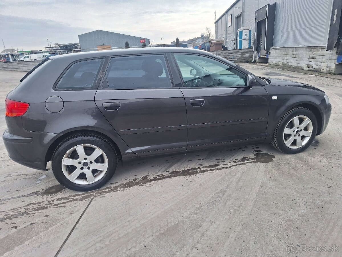 AUDI A3 2.0 BENZÍN 110KW DSG AUTOMAT - 9