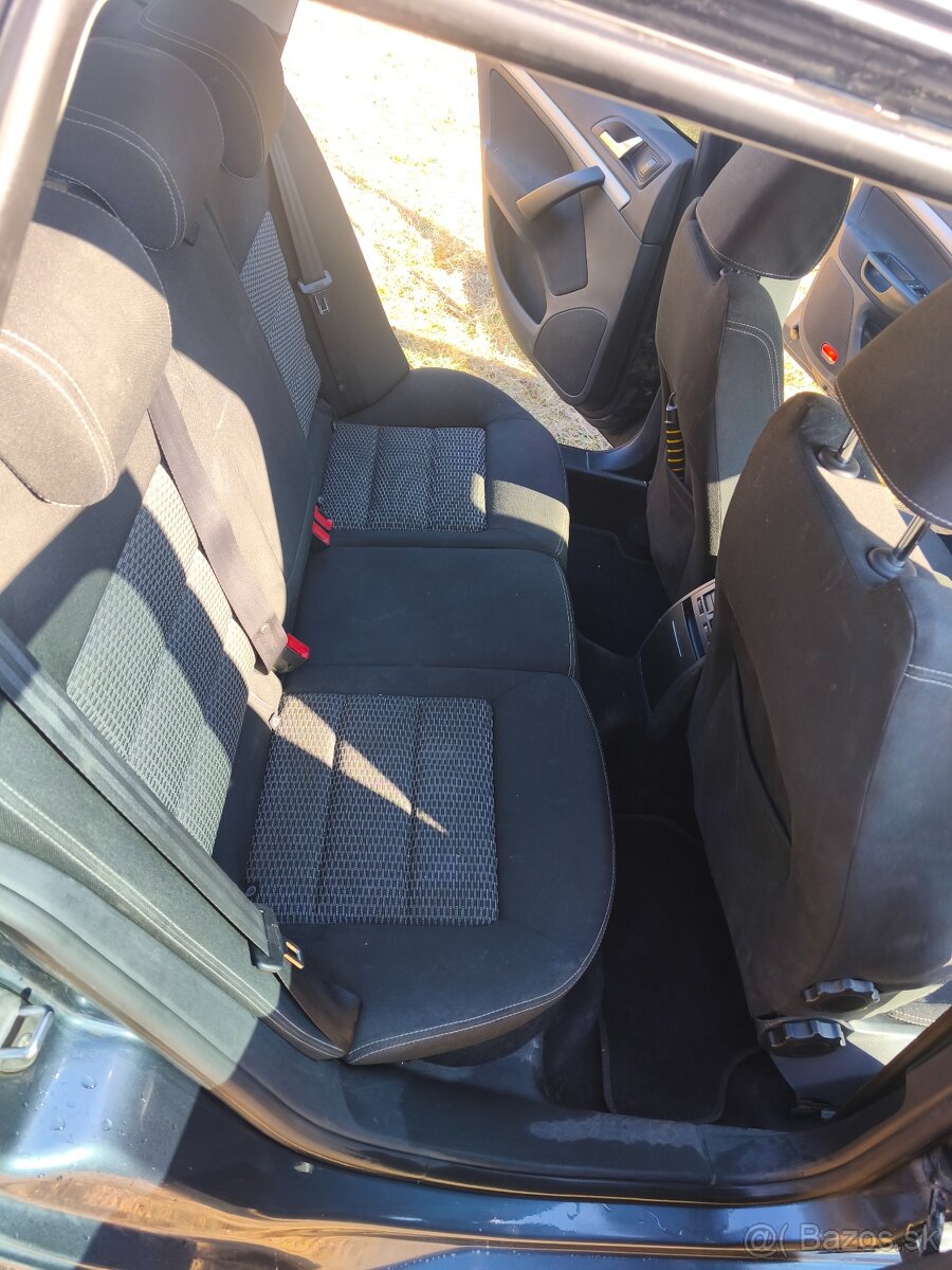 Octavia 2 , 1.6tdi 7st. DSG - 9