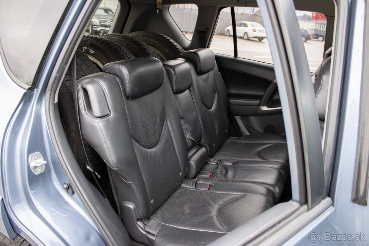 Toyota RAV4 2.2 D-4D - 9