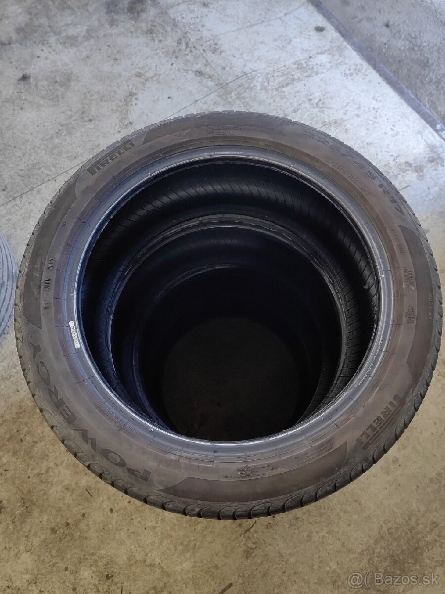 Continental 255/45 20 - 9