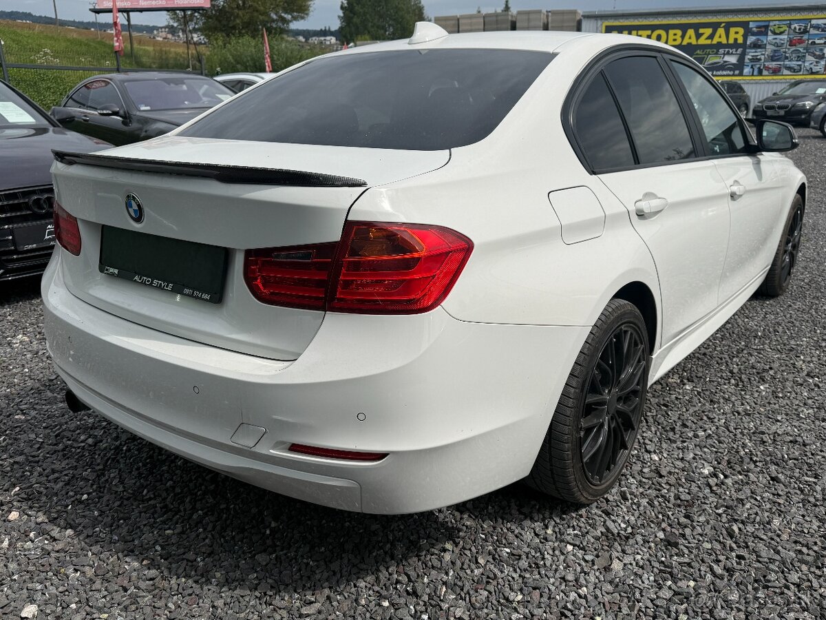 BMW Rad 3 320i xDrive A/T - 9