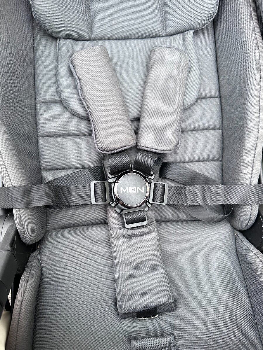 Kombinovaný kočík MOON Piú Extra 2024 - 9