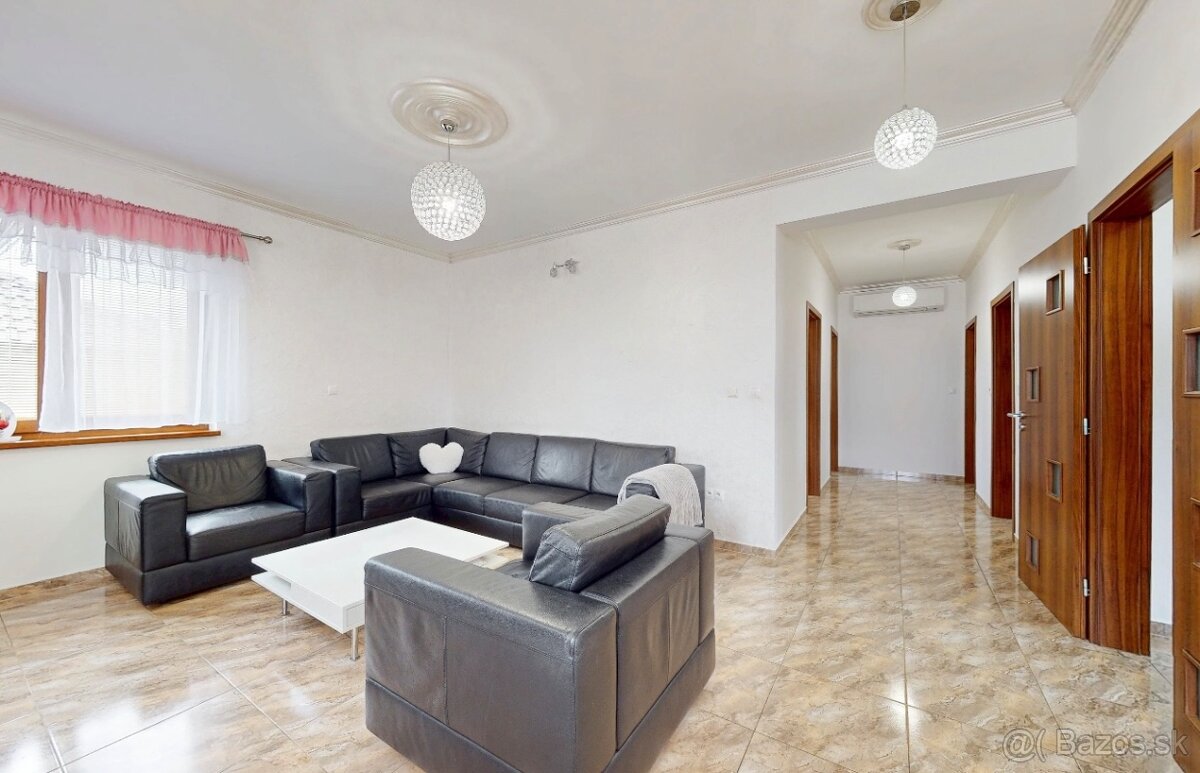 Krásny rodinný dom Zlaté Klasy - PREDAJ - 9